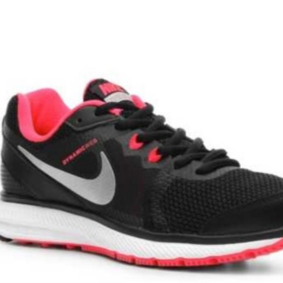 nike dynamic web shoes